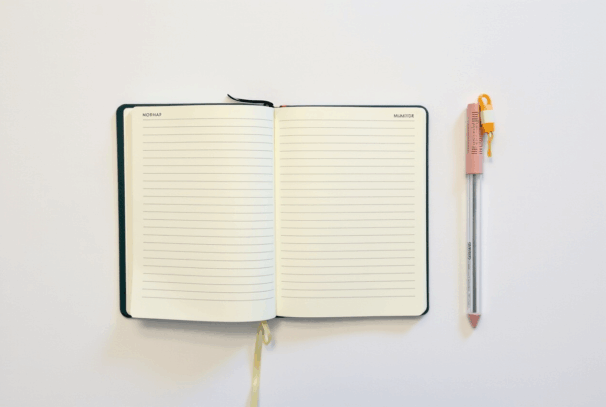 The Essential Wedding Journal – Your guide to a seamless and memorable journey